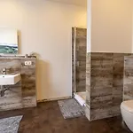 Zur Lindenau רודסהיים אם ריין