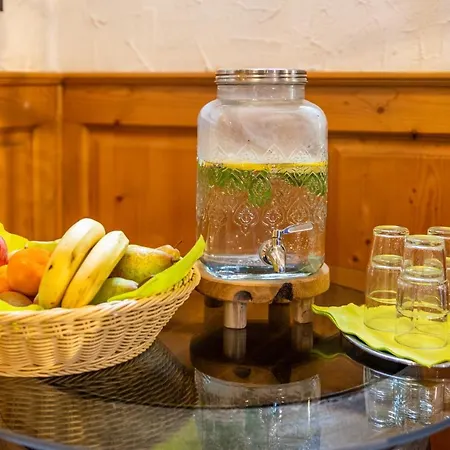 Zur Lindenau Guest house