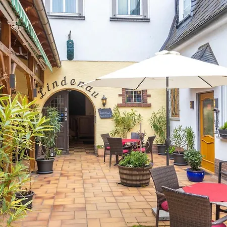 Zur Lindenau Guest house