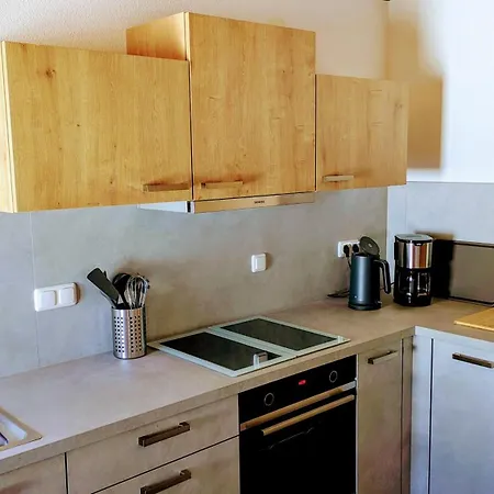בית הארחה Zur Lindenau 3*