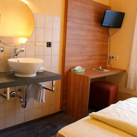 Zur Lindenau Pensjonat