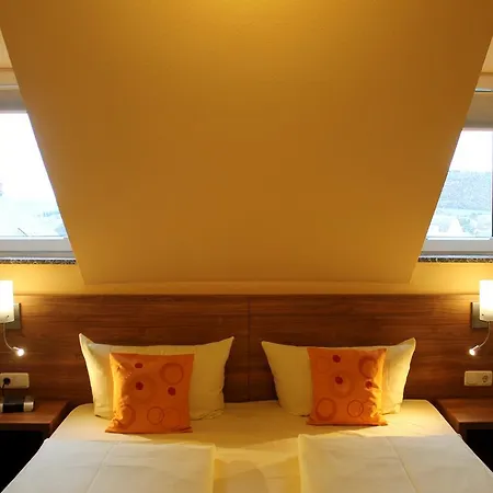 Zur Lindenau Guest house