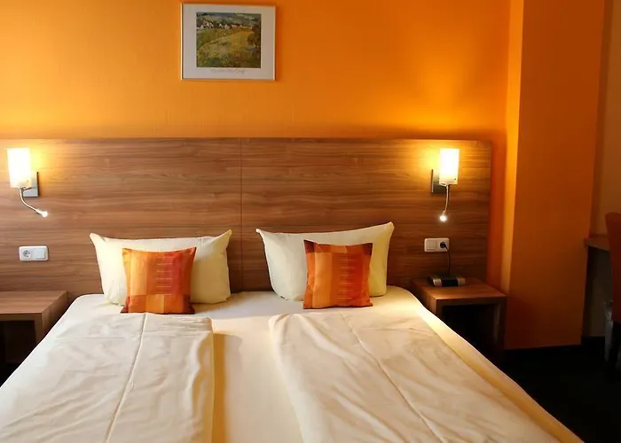 Zur Lindenau Casa de hóspedes 3*