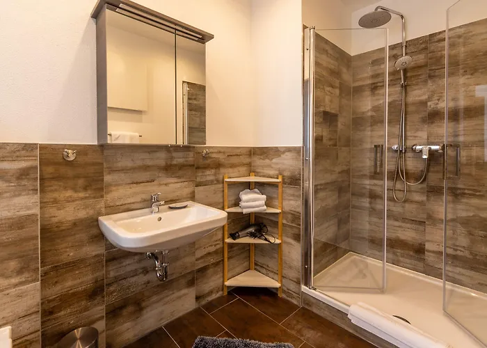 게스트하우스 주르 린데나우 로데스하임암라인