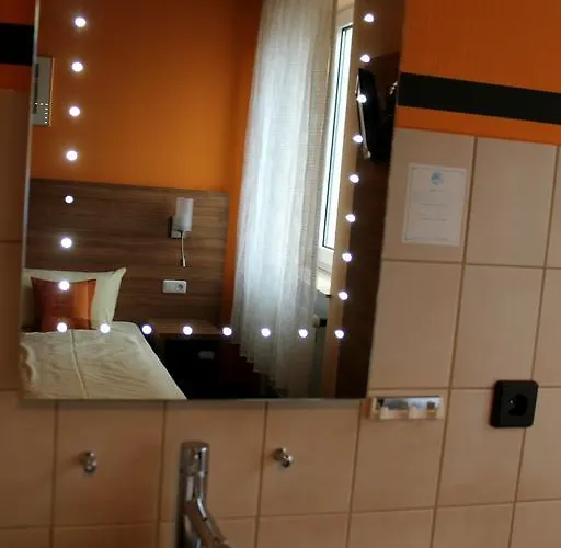 Zur Lindenau 3* Rüdesheim am Rhein