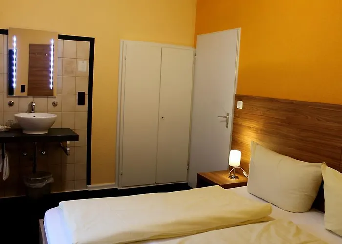 Zur Lindenau 3* Rüdesheim am Rhein